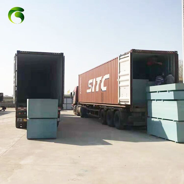 container loading.jpg